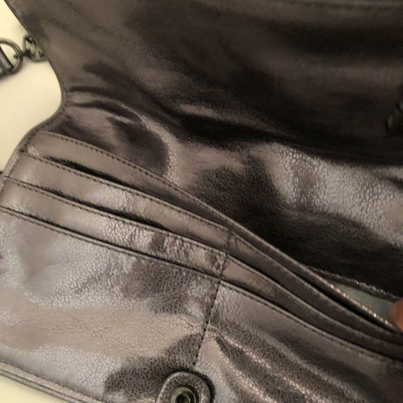 Tory Burch Wallet on Chain Crossbody! - Picture 6 of 6